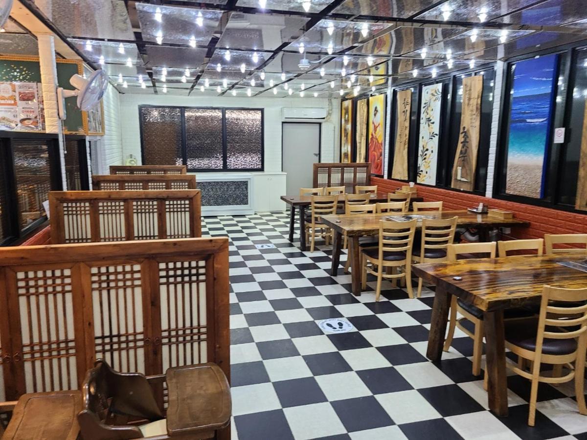 Winners Residence Saipan Bagian luar foto